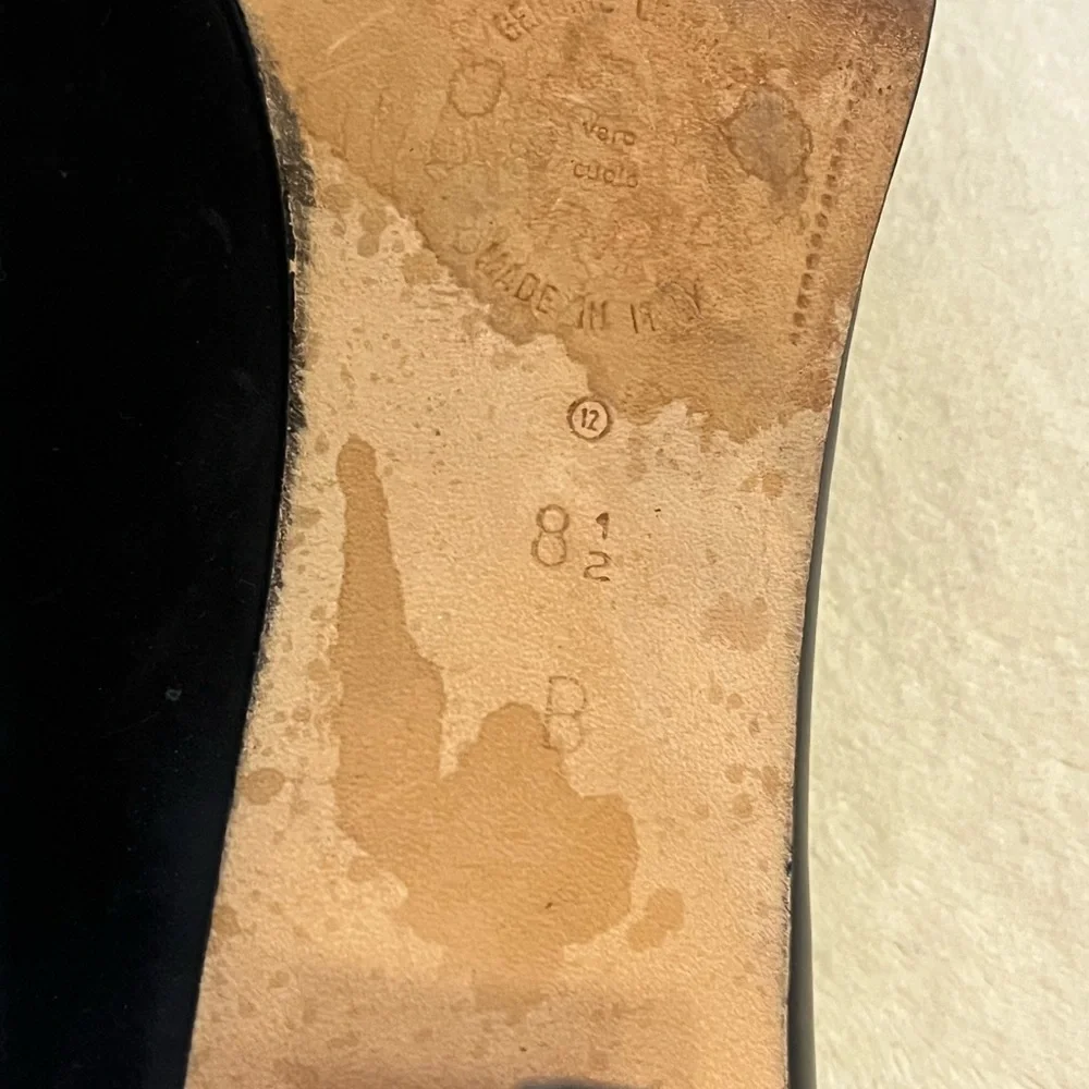 Amalfi Classic Black Heels - Picture 4 of 5